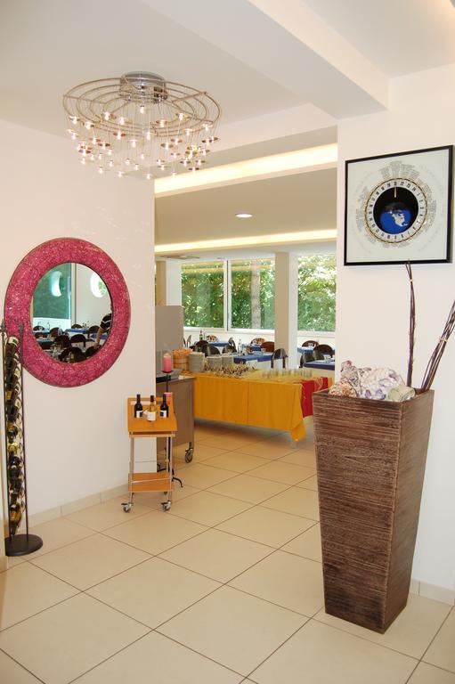 Hotel Matteo แชร์เวีย ภายนอก รูปภาพ